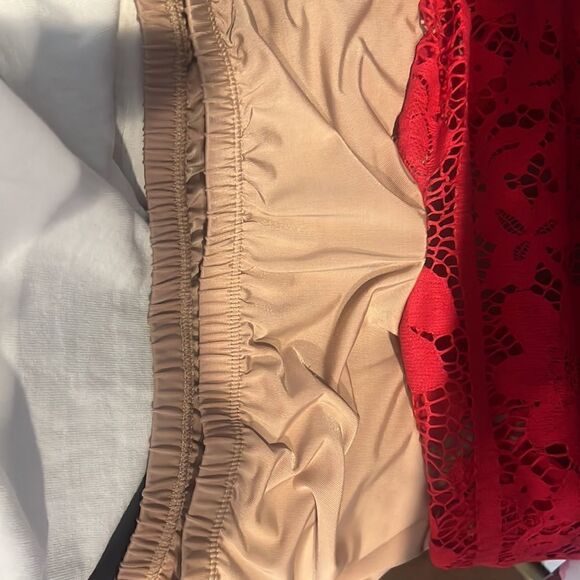 For Love & Lemons Gianna Red Lace Top - Picture 6 of 8